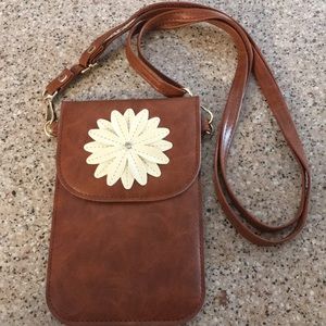 Small purse/cell phone carrier